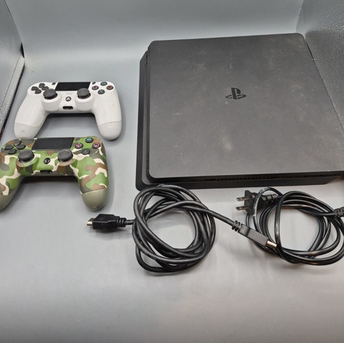 Playstation console model - 4,